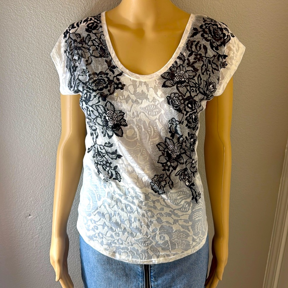 Express Black & White Floral Short Sleeve Tee